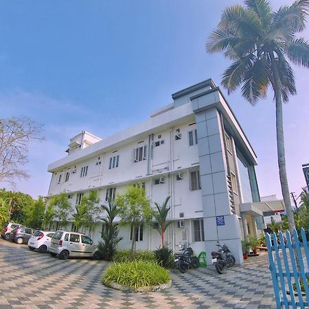 Noah'S Ark Hotel Kochi ภายนอก รูปภาพ