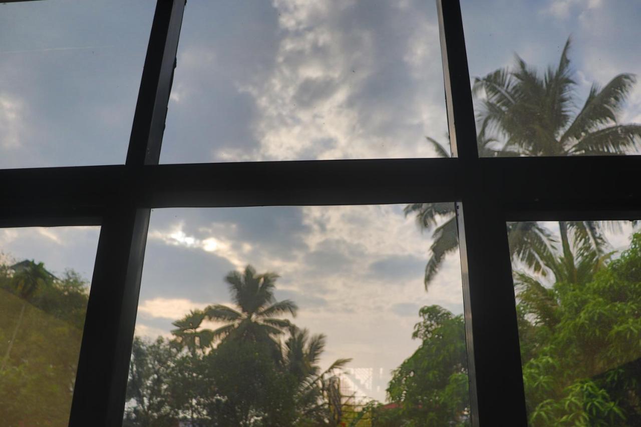 Noah'S Ark Hotel Kochi ภายนอก รูปภาพ